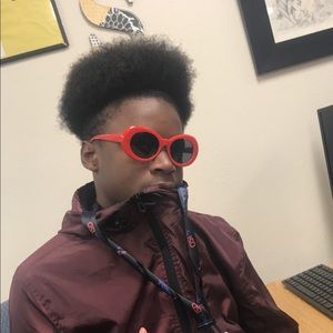 Meet your Posher, Marshall